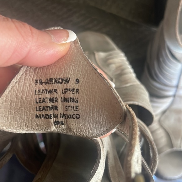 Freebird by Steven Arrow Heeled Sandal size 9 - Picture 10 of 13